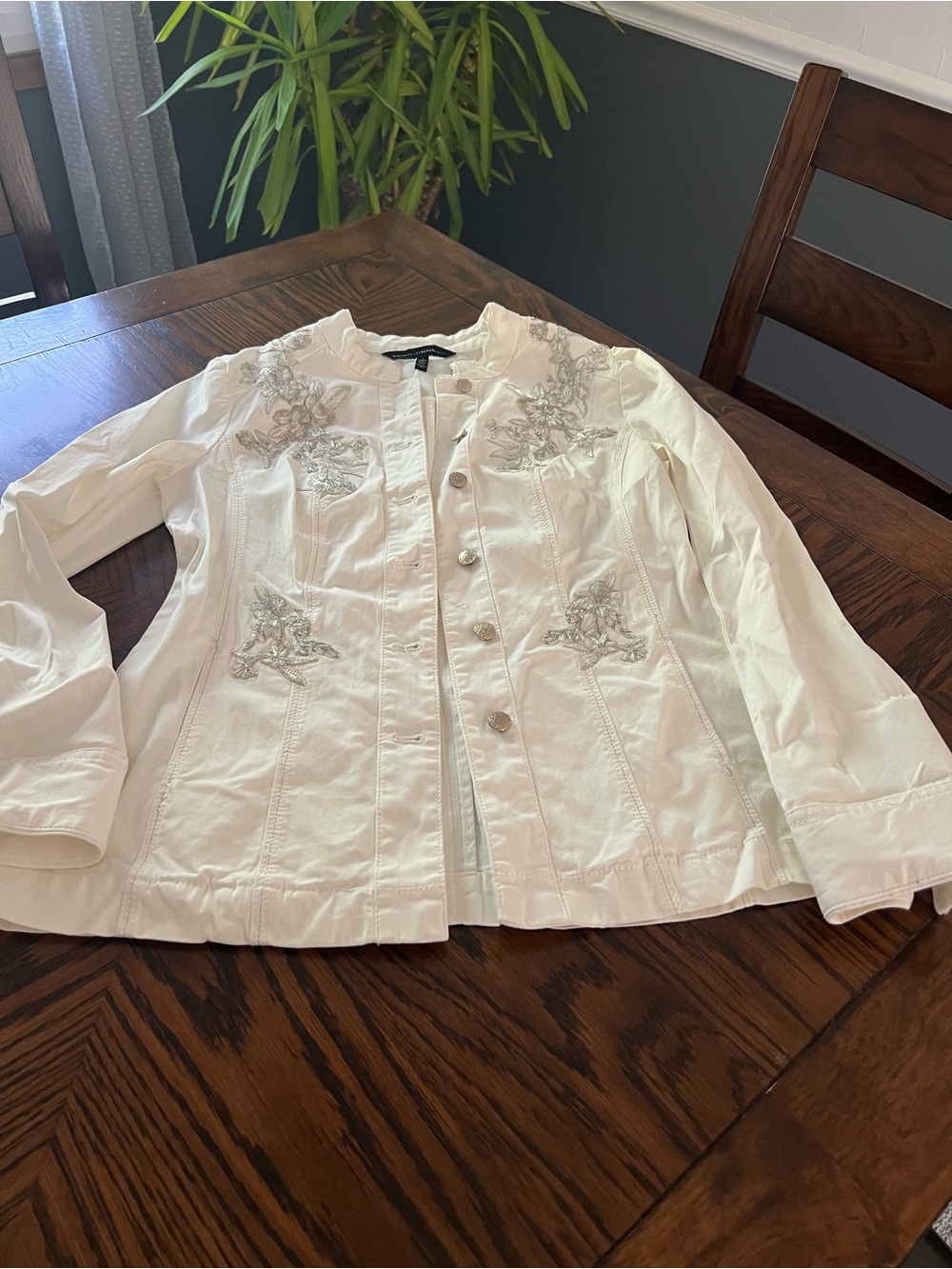 White House Black Market Women’s White Floral Embroidered Pocket Jacket 4 # 661